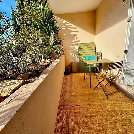 Standing, Jardin, Terrasse, Parking Lägenhet